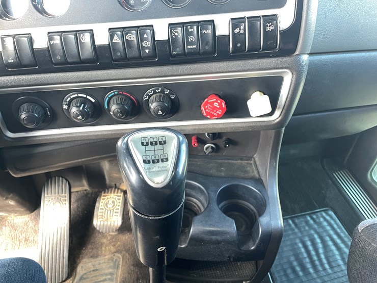 2012-kenworth-t660-image-53