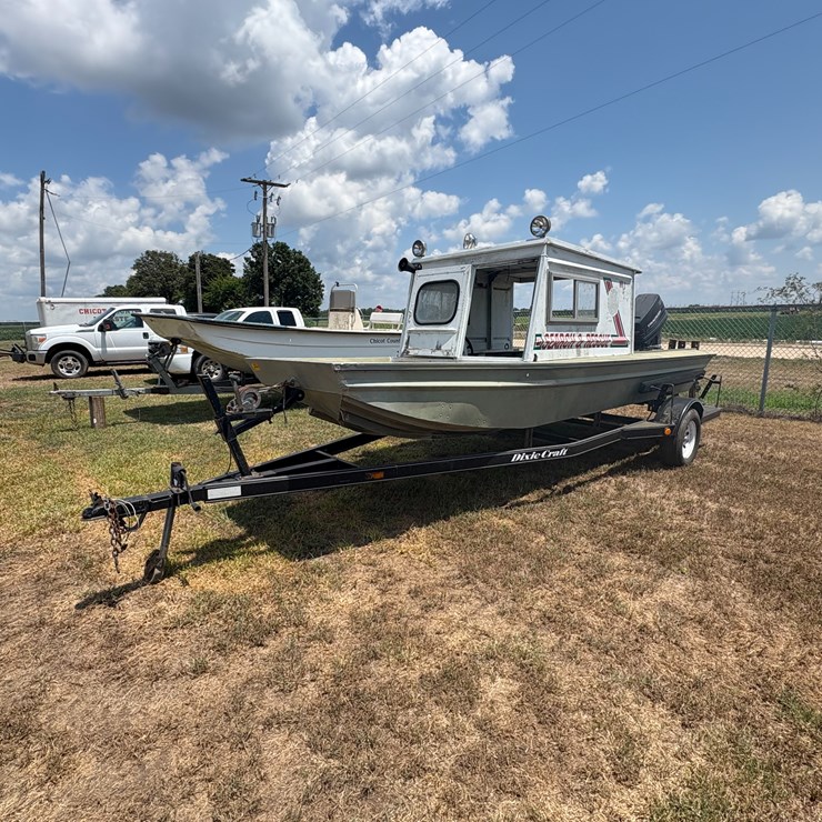 #74 • #25995 • 17' Search & Rescue Boat w/75hp Outboard Motor & Trailer