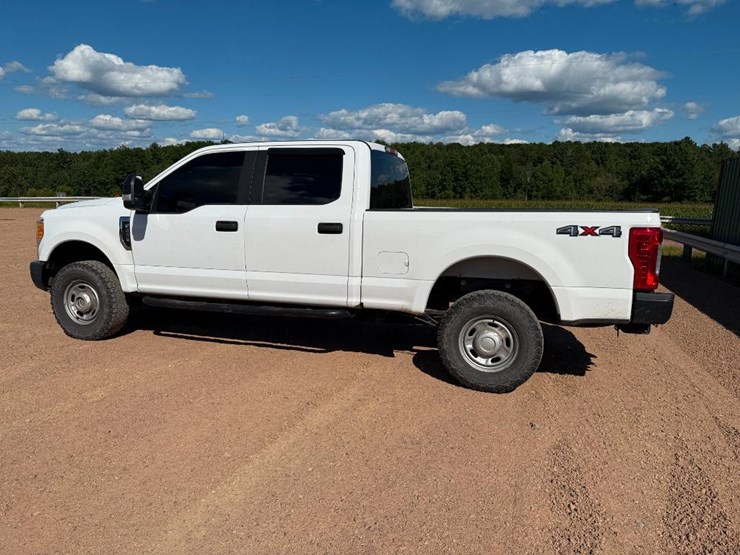 2017-ford-f250-xl-image-5