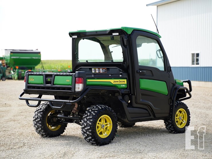 2021-john-deere-gator-xuv-835r-image-5