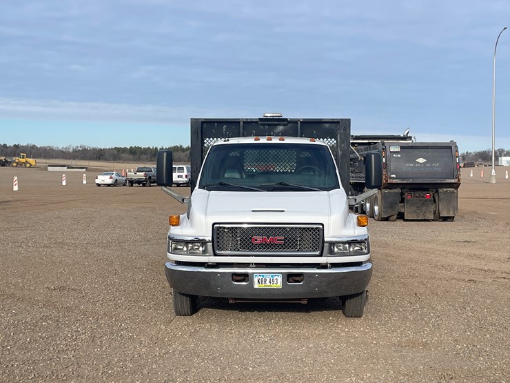 2005-gmc-5500-image-7