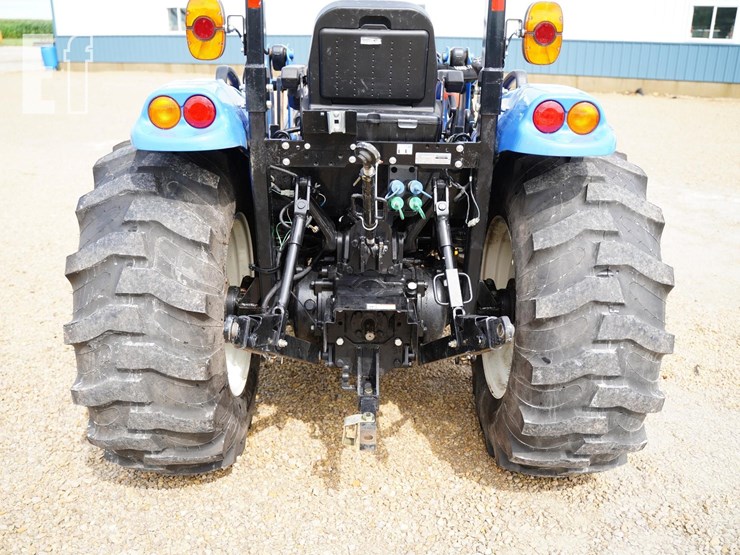 2022-new-holland-boomer-50-image-24