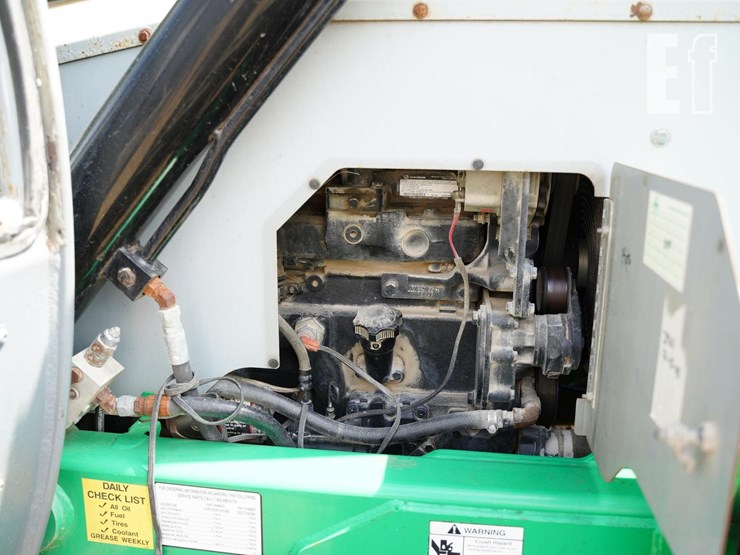 2006-genie-gth844-image-27
