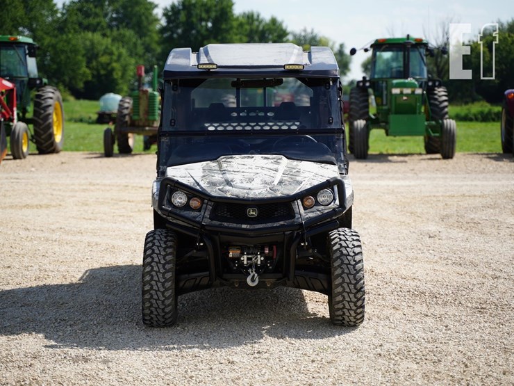 2017-john-deere-gator-image-2