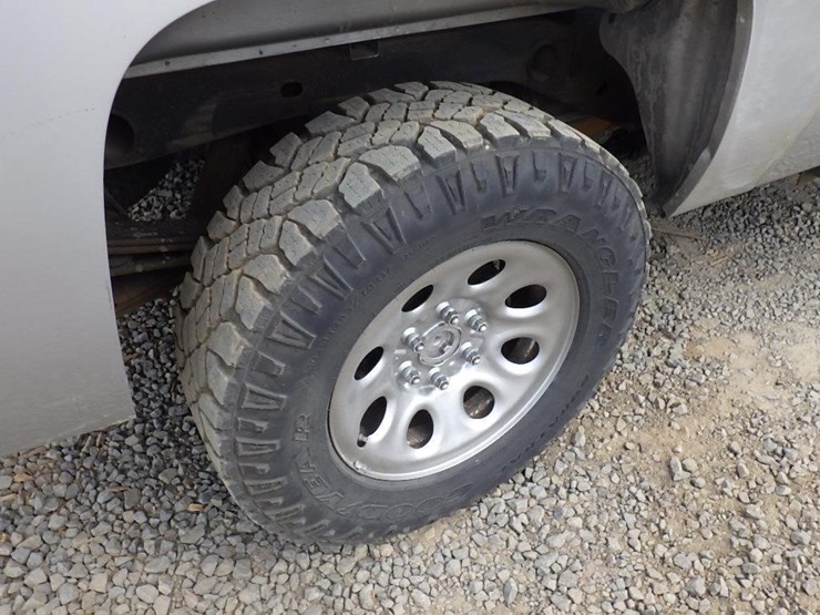 2008-chevrolet-silverado-image-27