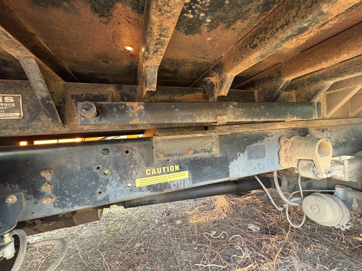 2000-ford-f750-image-32