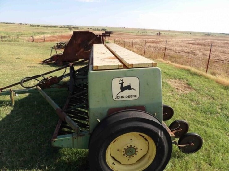 john-deere-8300-image-9