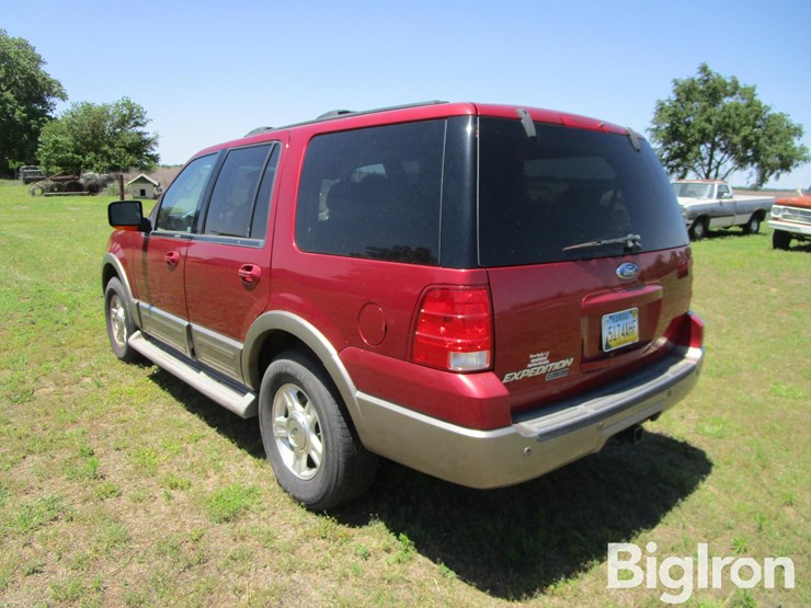 2004-ford-expedition-image-7