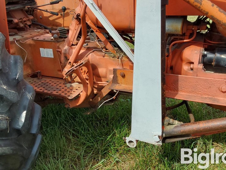 1961-allis-chalmers-d19-image-17