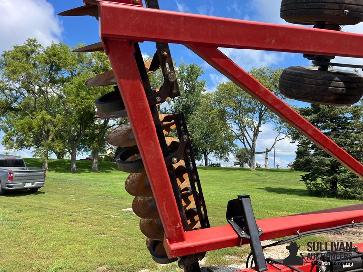 case-ih-370-image-17