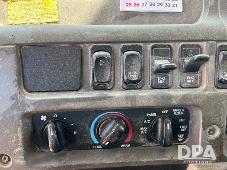 2009-sterling-feed-truck-(jn2573,-unit-2018)-image-85