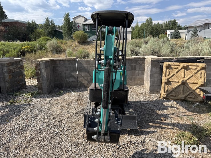 2025-agt-mh12rx-mini-excavator-image-2