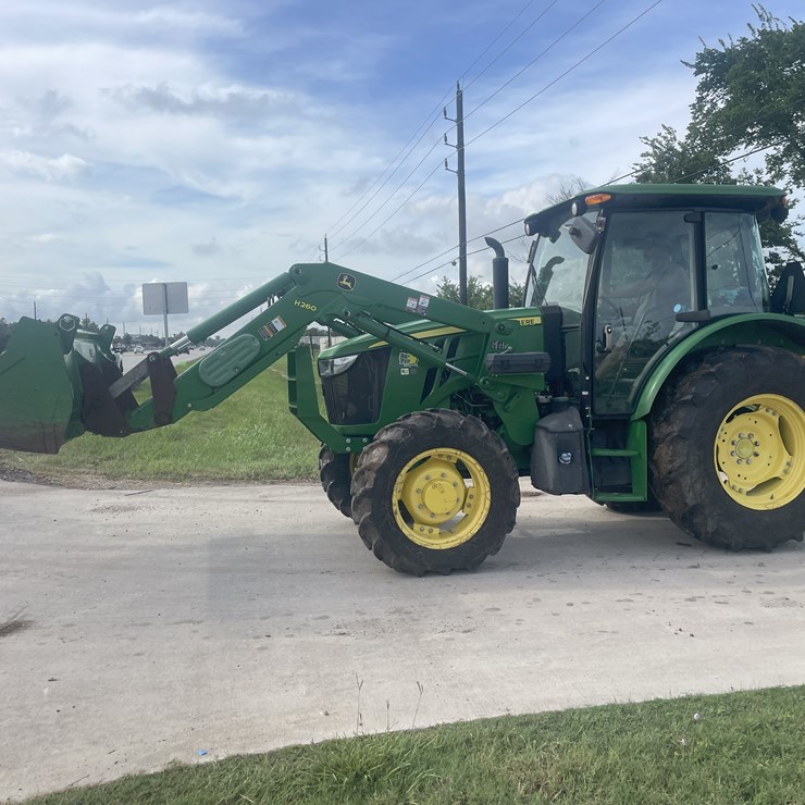 JOHN DEERE 5100E