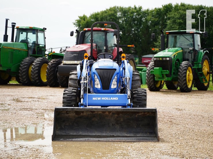 2022-new-holland-boomer-50-image-2