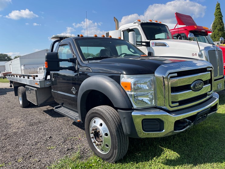 2016-ford-f550-image-38