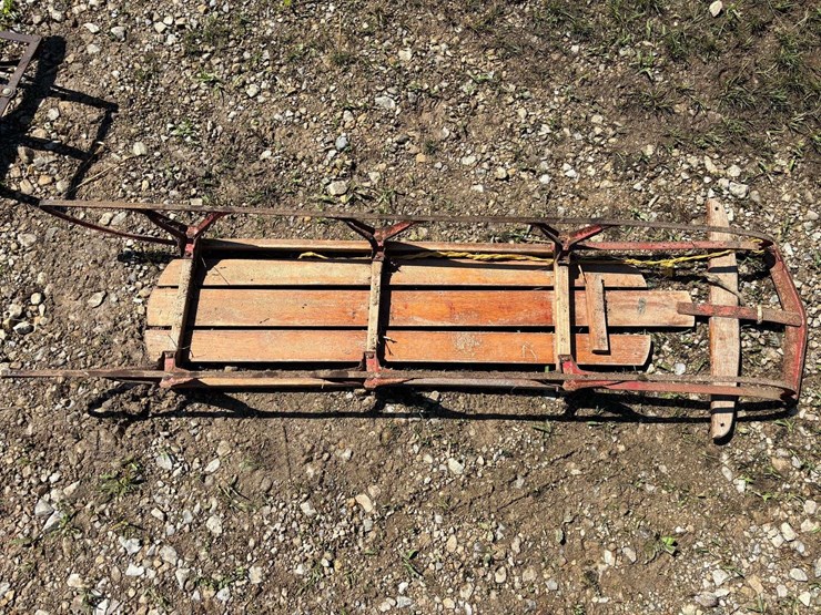 (4)-sleds-image-19