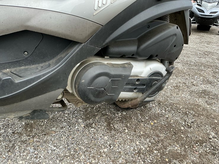 #2351-•-2009-vespa-lx-150-scooter*-image-13