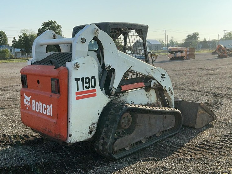 2004-bobcat-t190-image-5