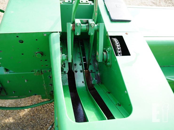 1990-john-deere-328-image-18