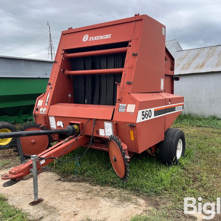 HESSTON 560