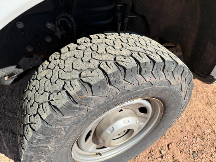 2017-ford-f250-xl-image-7