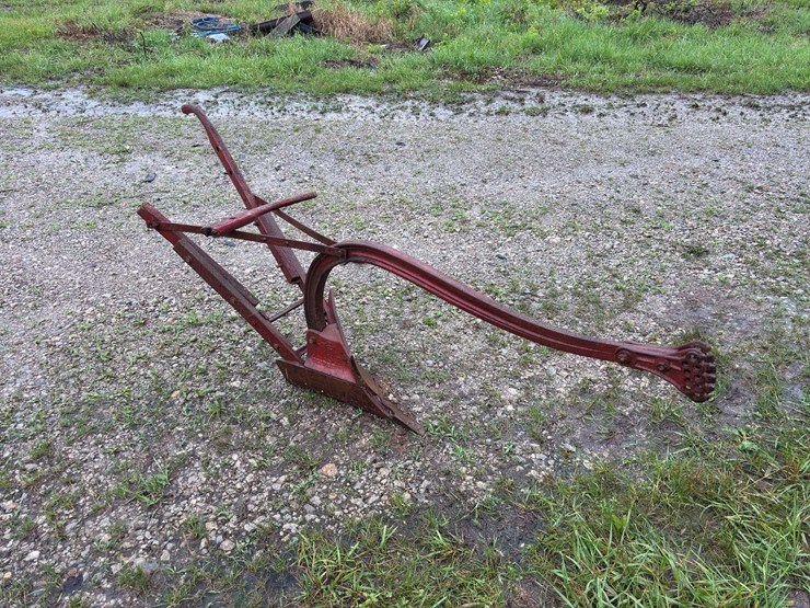 oliver-9”-horse-drawn-plow-image-5