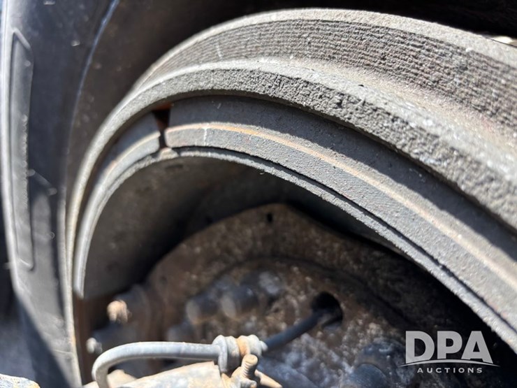 2013-freightliner-truck-(dr11874-unit-771)-image-52
