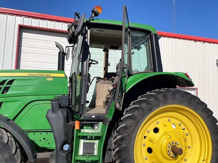 john-deere-6155m-image-32
