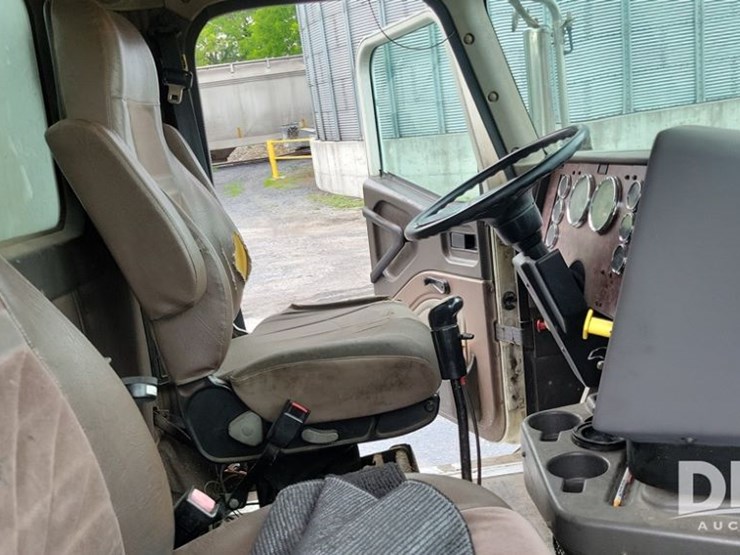2002-international-5900i-feed-truck-(dr11998-unit-17)-image-18