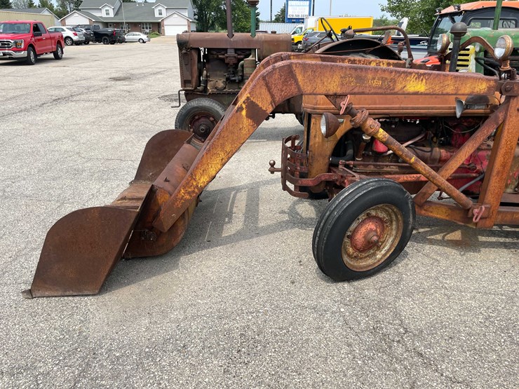 ford-tractor-image-5