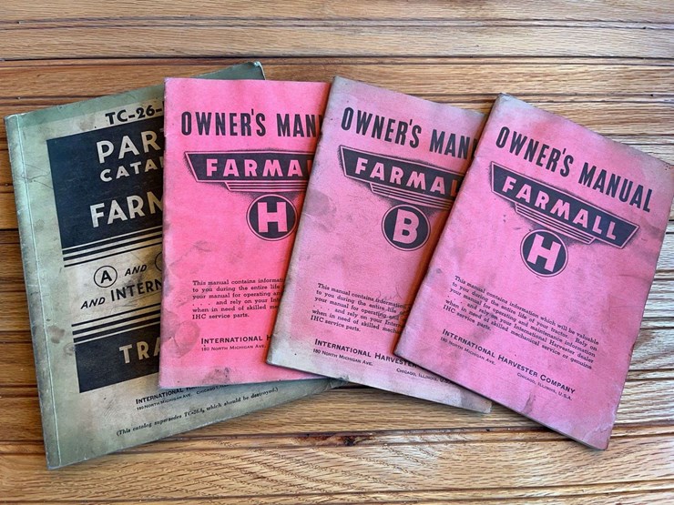 (4)-ihc-tractor-manuals-image-1
