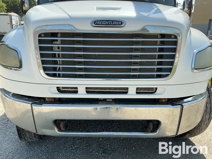 2006-freightliner-m106-t/a-bulk-feed-truck-image-10