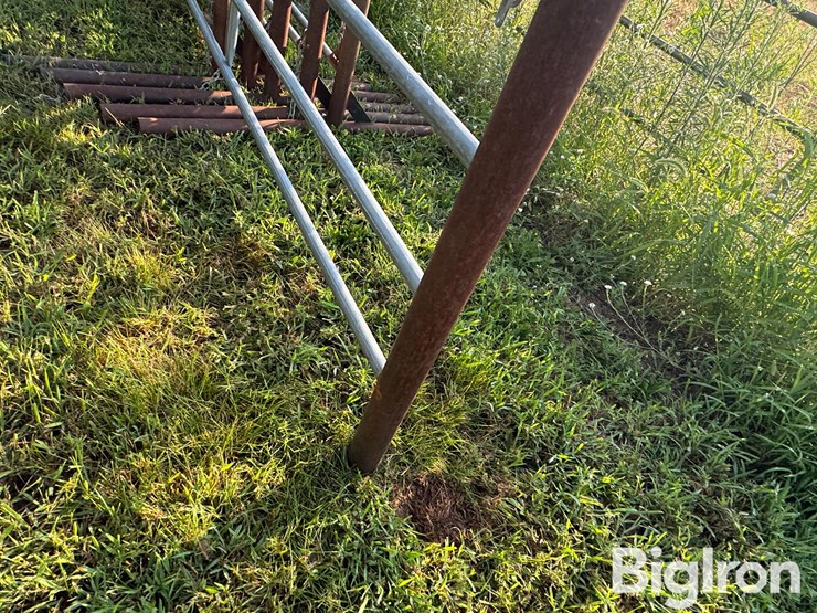 freestanding-panels-w/gate-image-8
