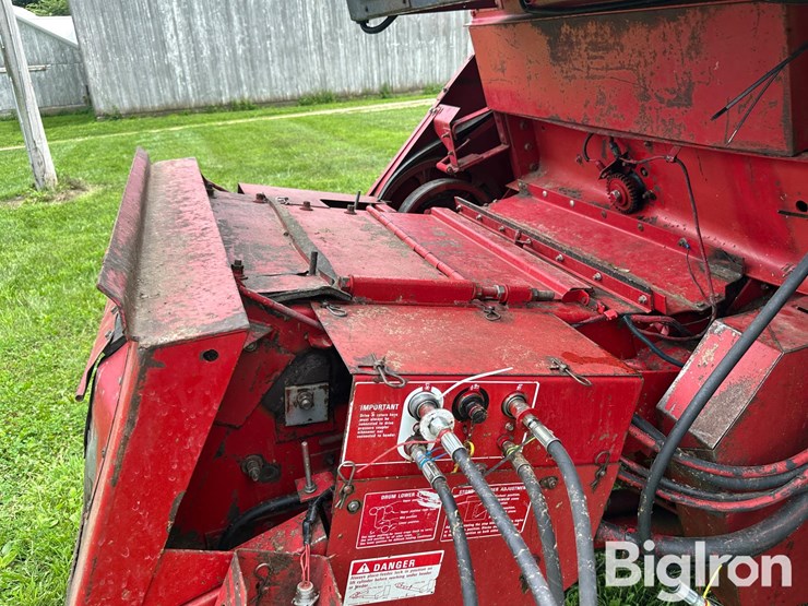 1989-case-ih-1660-image-13