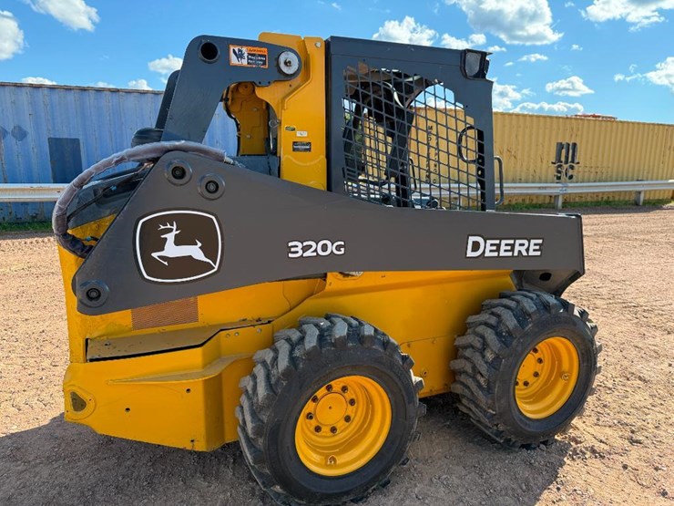 2022-deere-320g-image-18