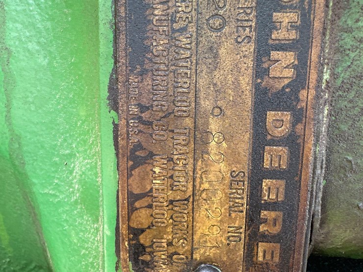 john-deere-820-image-16