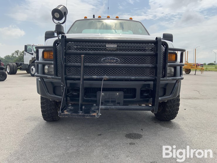 2008-ford-f550-xl-image-11