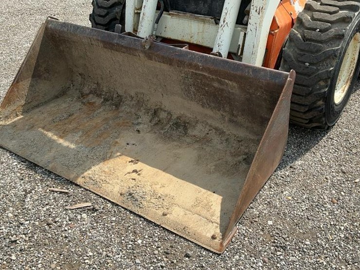 #1151-•-scat-trak-1700c-skid-loader-image-11