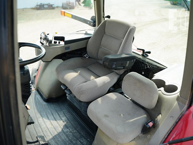 2012-case-ih-magnum-290-image-30