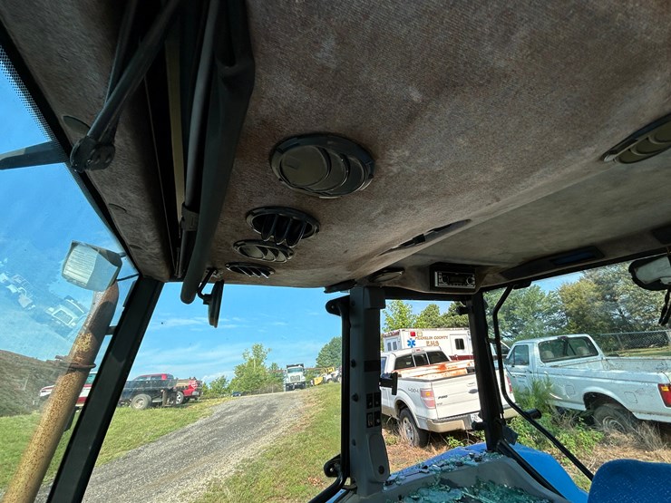 new-holland-tl100a-image-44