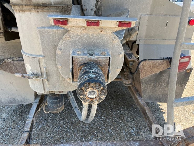 2009-sterling-feed-truck-(jn2573,-unit-2018)-image-54