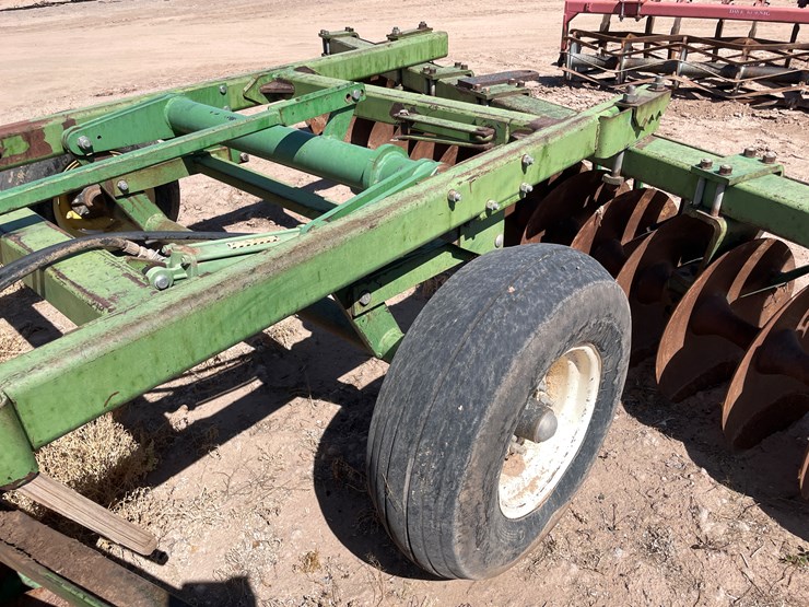john-deere-425-image-27