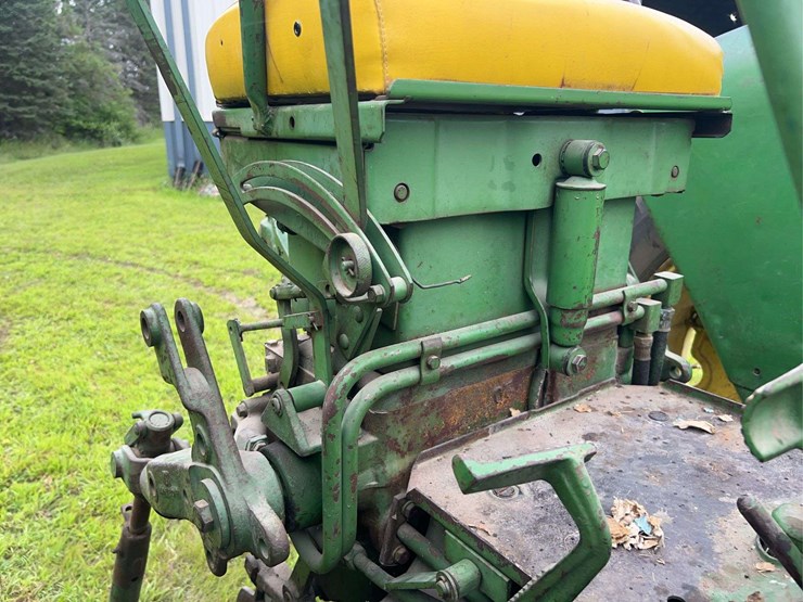 1958-john-deere-520-image-28