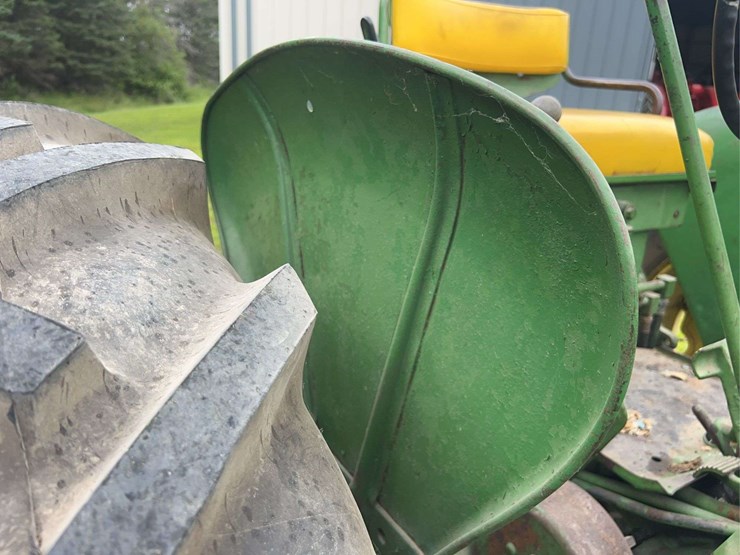 1958-john-deere-520-image-30