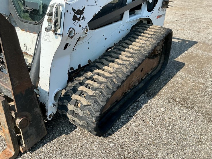 2015-bobcat-t770-image-15