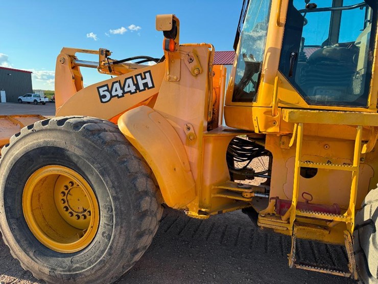 deere-544h-image-25