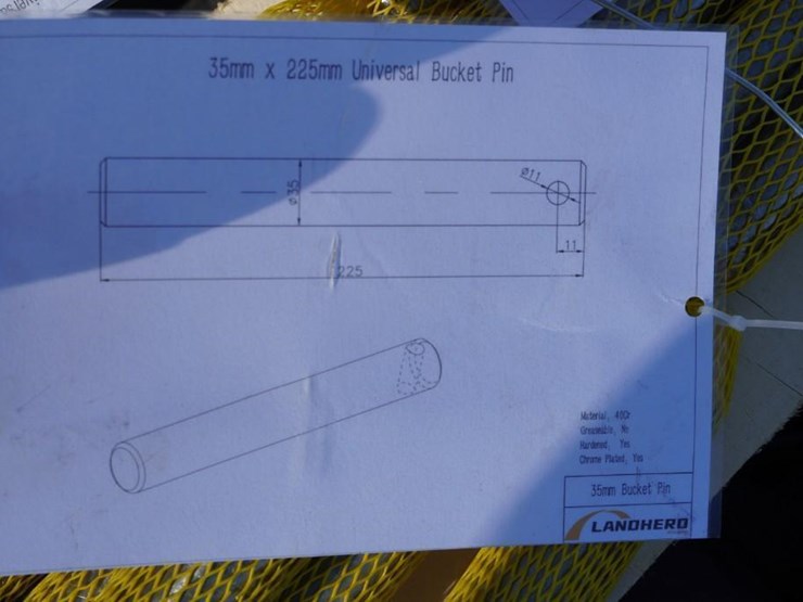 #4057-•-unused-2024-landhero-35mm-universal-bucket-pin-image-1