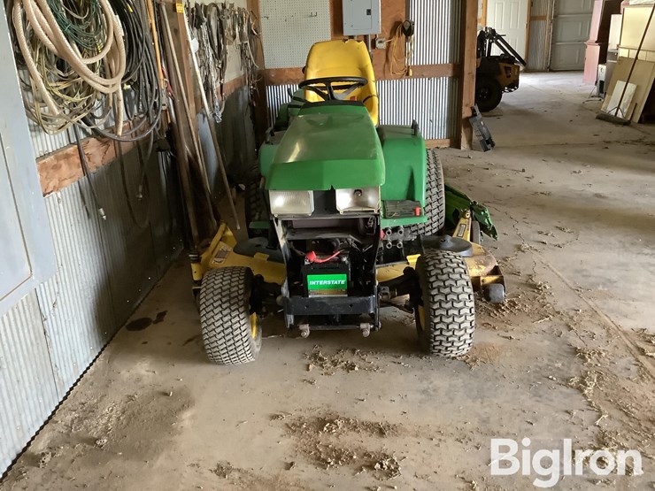 john-deere-445-image-2