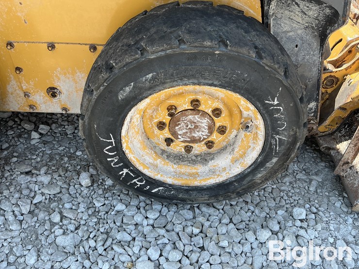 deere-318g-image-19