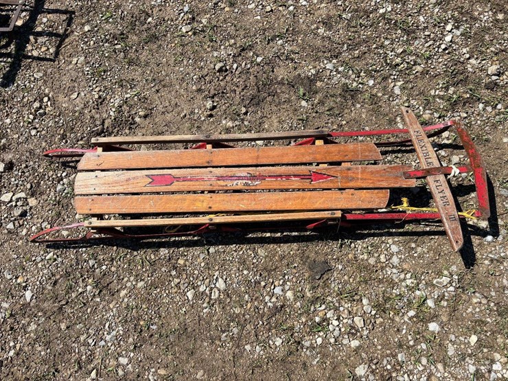 (4)-sleds-image-16
